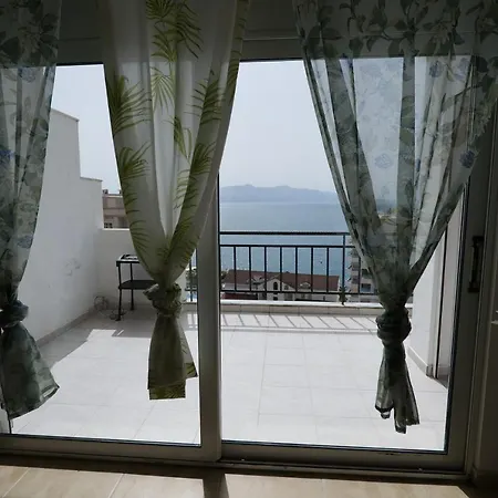 アパート Lovely One Bedroom