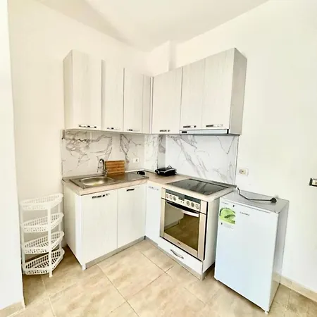 Lovely One Bedroom Sarandë